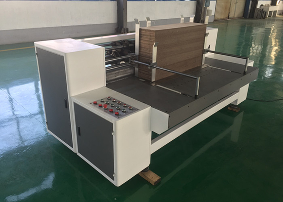 Trung Quốc Máy quay slot 1700x600 Máy làm hộp carton Điều kiện mới nhà cung cấp